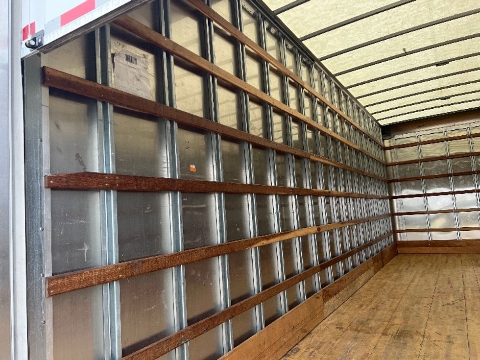 Medium Duty Box Truck-Light and Medium Duty Trucks-Freightliner-2023-M2-Dallas-TX-137,832\n\t\tmiles-$ 69,500 - Image 11