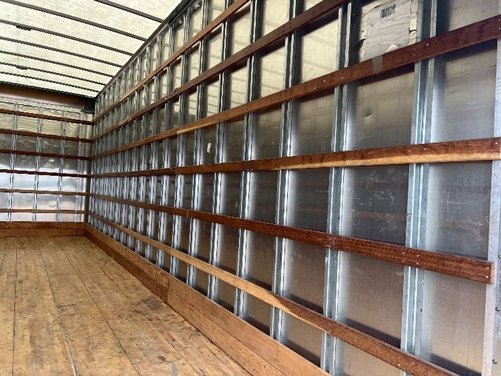 Medium Duty Box Truck-Light and Medium Duty Trucks-Freightliner-2023-M2-Dallas-TX-137,832\n\t\tmiles-$ 69,500 - Image 12