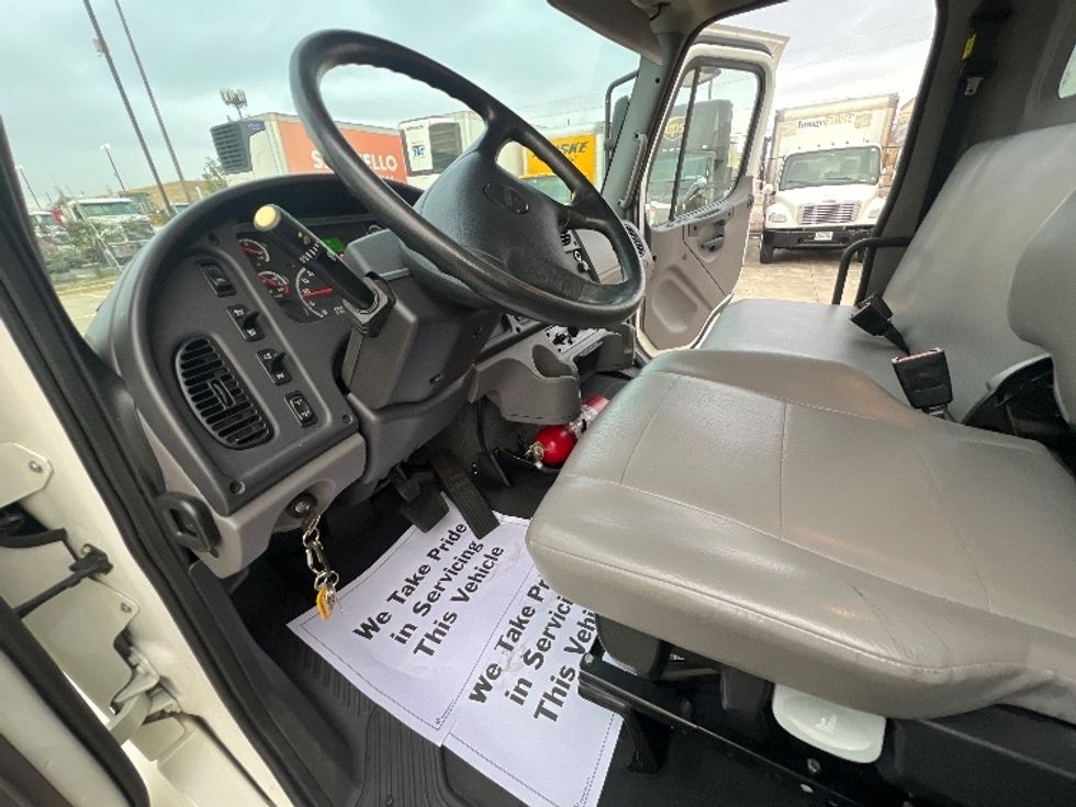 Medium Duty Box Truck-Light and Medium Duty Trucks-Freightliner-2023-M2-Dallas-TX-137,832\n\t\tmiles-$ 69,500 - Image 17