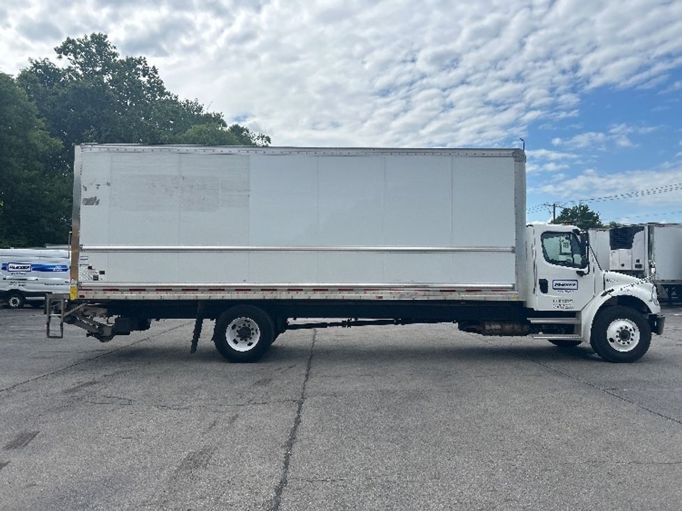 Medium Duty Box Truck-Light and Medium Duty Trucks-Freightliner-2023-M2-Dalton-GA-182,957\n\t\tmiles-$ 68,500 - Image 15