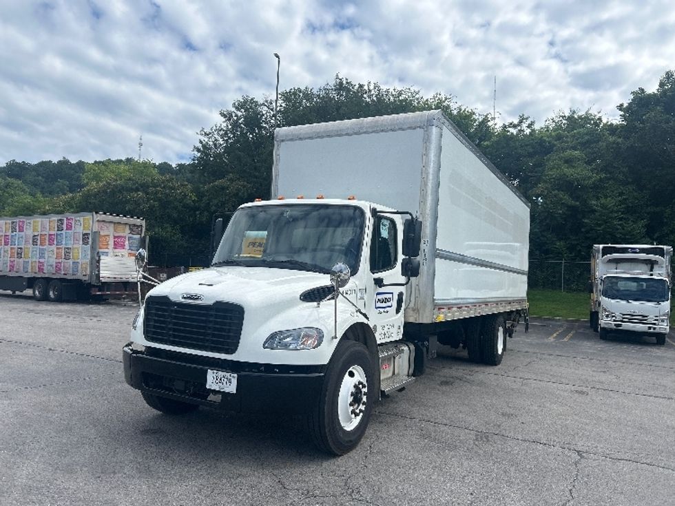 Medium Duty Box Truck-Light and Medium Duty Trucks-Freightliner-2023-M2-Dalton-GA-182,957\n\t\tmiles-$ 68,500 - Image 3