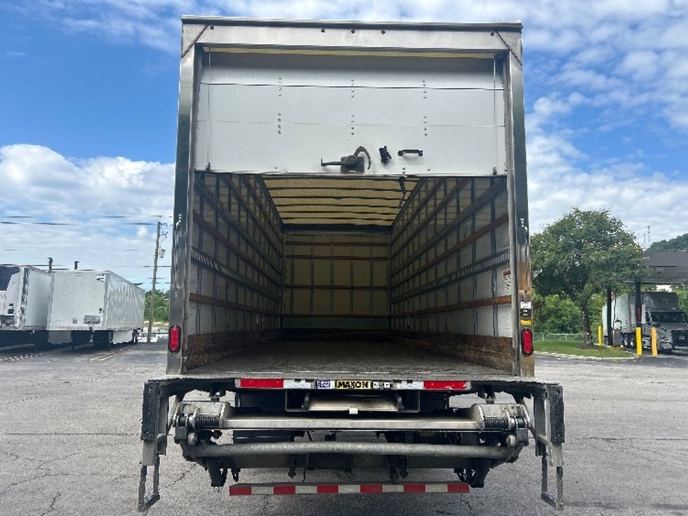 Medium Duty Box Truck-Light and Medium Duty Trucks-Freightliner-2023-M2-Dalton-GA-182,957\n\t\tmiles-$ 68,500 - Image 8
