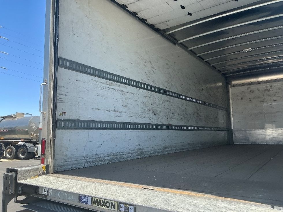 Medium Duty Box Truck-Light and Medium Duty Trucks-Freightliner-2023-M2-Denver-CO-187,096\n\t\tmiles-$ 68,500 - Image 11