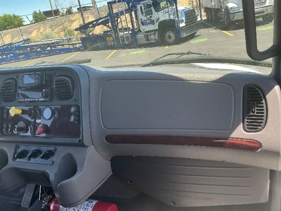 Medium Duty Box Truck-Light and Medium Duty Trucks-Freightliner-2023-M2-Denver-CO-187,096\n\t\tmiles-$ 68,500 - Image 21