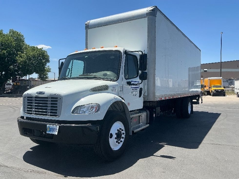 Medium Duty Box Truck-Light and Medium Duty Trucks-Freightliner-2023-M2-Denver-CO-187,096\n\t\tmiles-$ 68,500 - Image 3