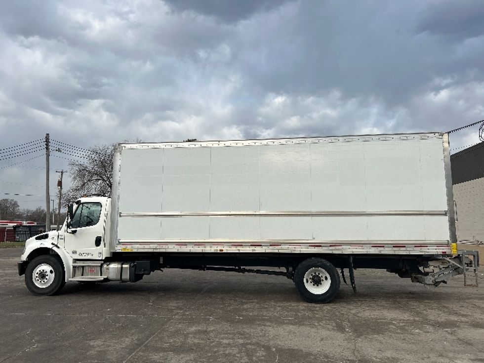 Medium Duty Box Truck-Light and Medium Duty Trucks-Freightliner-2023-M2-Des Moines-IA-216,248\n\t\tmiles-$ 59,250 - Image 4