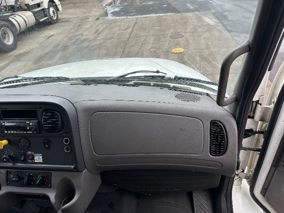 Medium Duty Box Truck-Light and Medium Duty Trucks-Freightliner-2023-M2-Edison-NJ-255,256\n\t\tmiles-$ 50,500 - Image 21