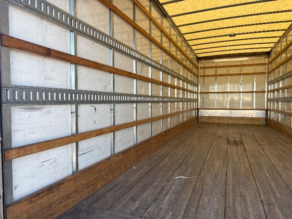 Medium Duty Box Truck-Light and Medium Duty Trucks-Freightliner-2023-M2-El Paso-TX-219,596\n\t\tmiles-$ 60,750 - Image 11