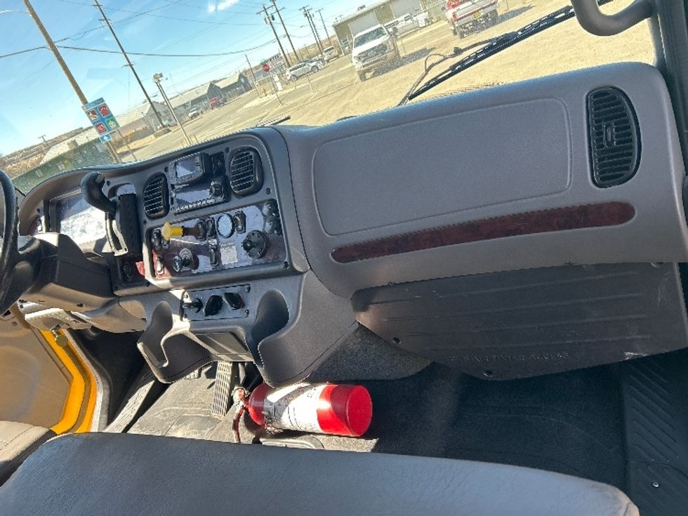 Medium Duty Box Truck-Light and Medium Duty Trucks-Freightliner-2023-M2-Farmington-NM-241,617\n\t\tmiles-$ 51,000 - Image 21