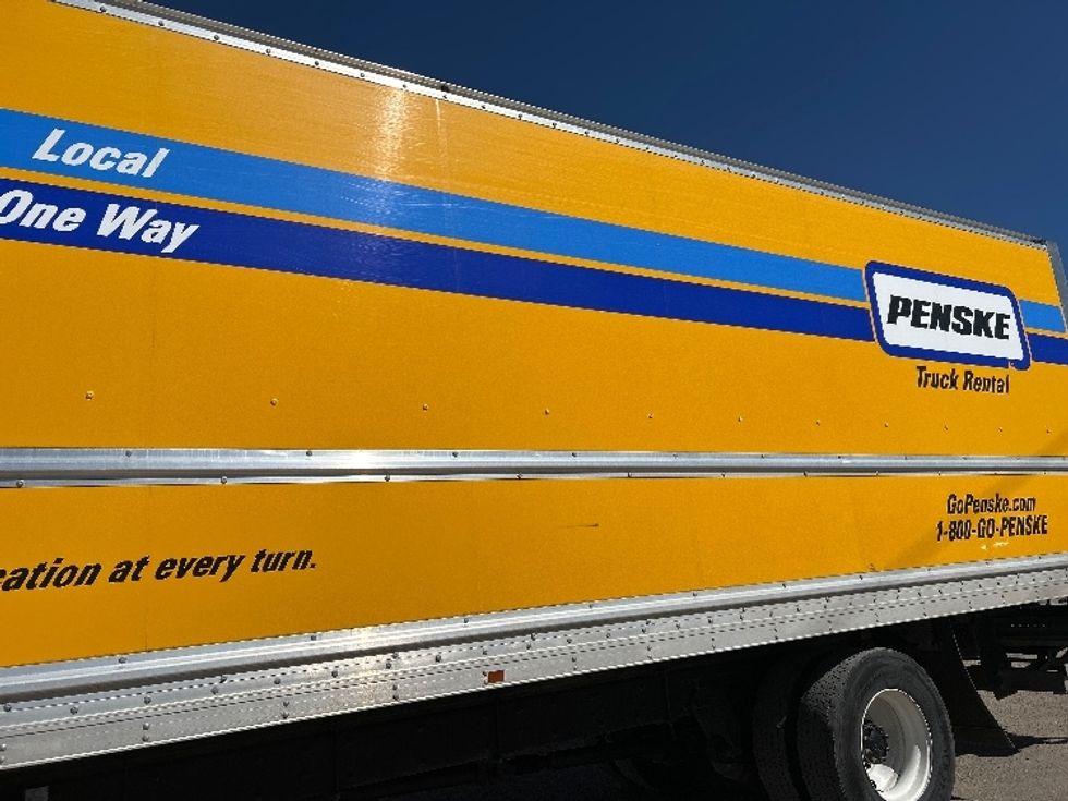 Medium Duty Box Truck-Light and Medium Duty Trucks-Freightliner-2023-M2-Farmington-NM-241,617\n\t\tmiles-$ 51,000 - Image 28