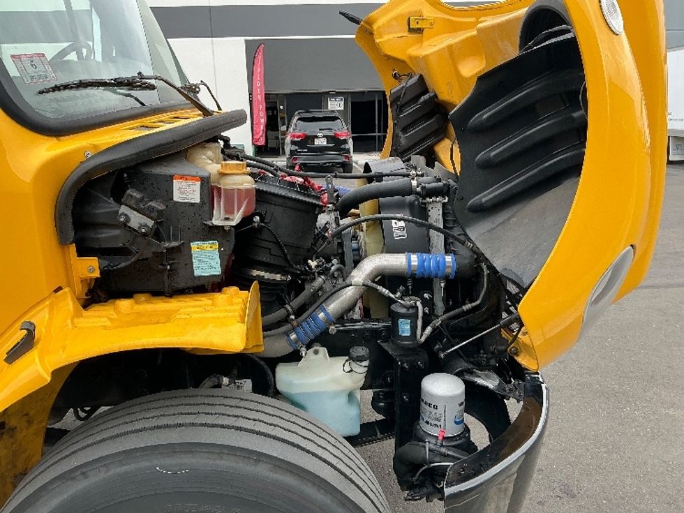 Medium Duty Box Truck-Light and Medium Duty Trucks-Freightliner-2023-M2-Fontana-CA-220,584\n\t\tmiles-$ 60,000 - Image 23