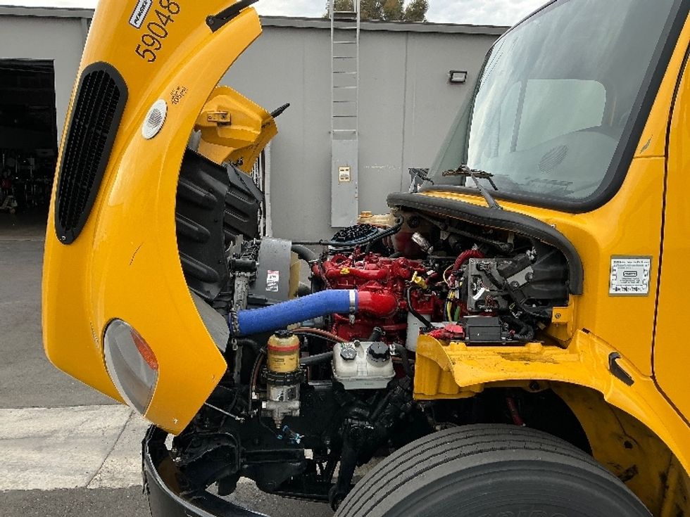 Medium Duty Box Truck-Light and Medium Duty Trucks-Freightliner-2023-M2-Fontana-CA-220,584\n\t\tmiles-$ 60,000 - Image 24