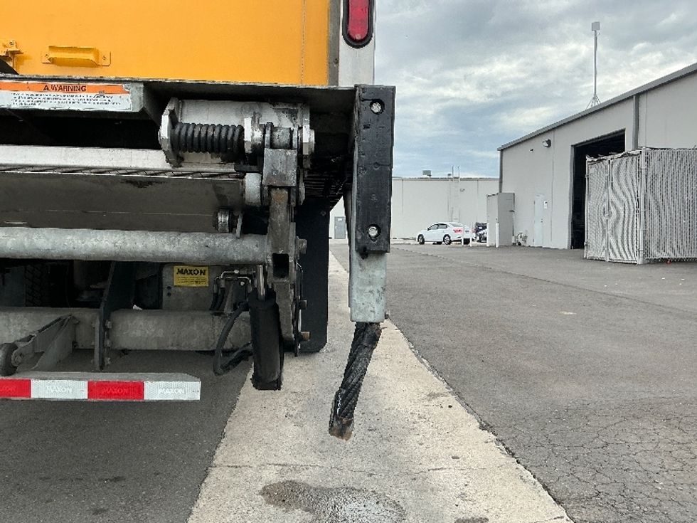 Medium Duty Box Truck-Light and Medium Duty Trucks-Freightliner-2023-M2-Fontana-CA-220,584\n\t\tmiles-$ 60,000 - Image 25