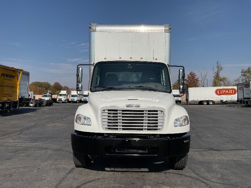 Medium Duty Box Truck-Light and Medium Duty Trucks-Freightliner-2023-M2-Gahanna-OH-174,014\n\t\tmiles-$ 65,750 - Image 2