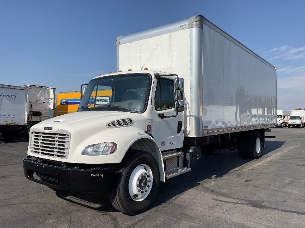 Medium Duty Box Truck-Light and Medium Duty Trucks-Freightliner-2023-M2-Gahanna-OH-174,014\n\t\tmiles-$ 65,750 - Image 3