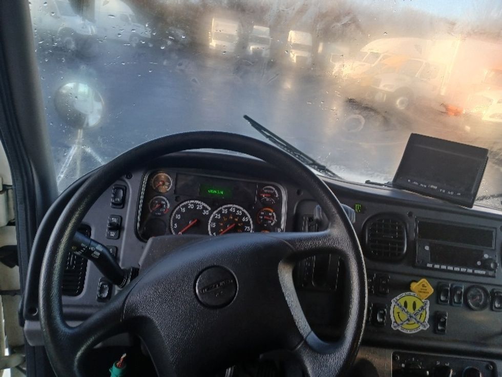 Medium Duty Box Truck-Light and Medium Duty Trucks-Freightliner-2023-M2-Greensboro-NC-45,684\n\t\tmiles-$ 95,000 - Image 16