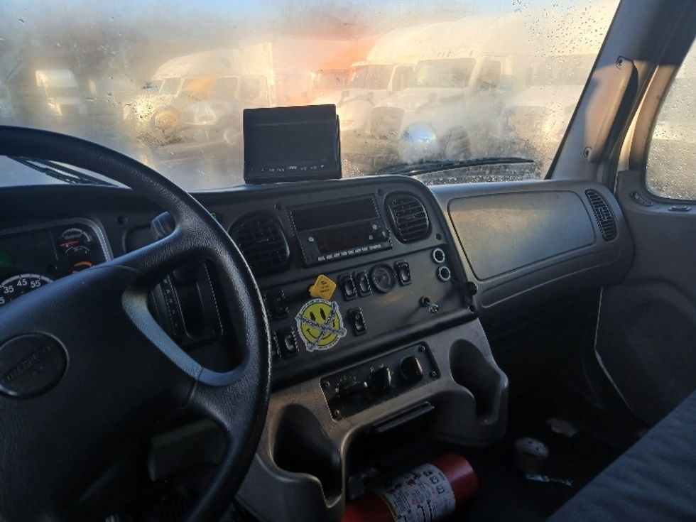 Medium Duty Box Truck-Light and Medium Duty Trucks-Freightliner-2023-M2-Greensboro-NC-45,684\n\t\tmiles-$ 95,000 - Image 17