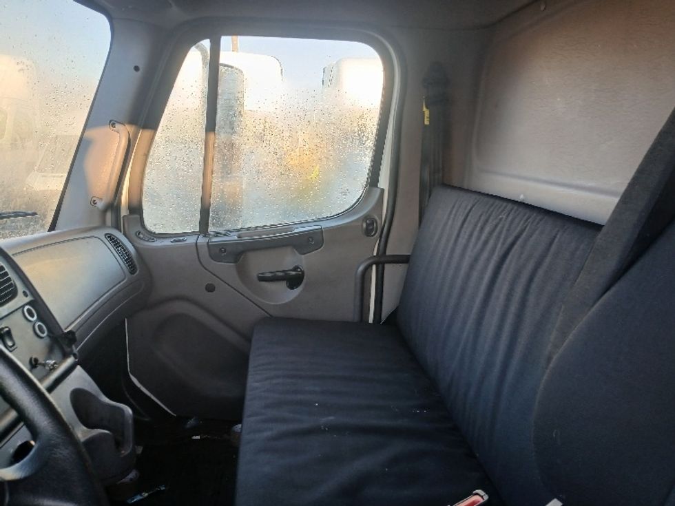 Medium Duty Box Truck-Light and Medium Duty Trucks-Freightliner-2023-M2-Greensboro-NC-45,684\n\t\tmiles-$ 95,000 - Image 18