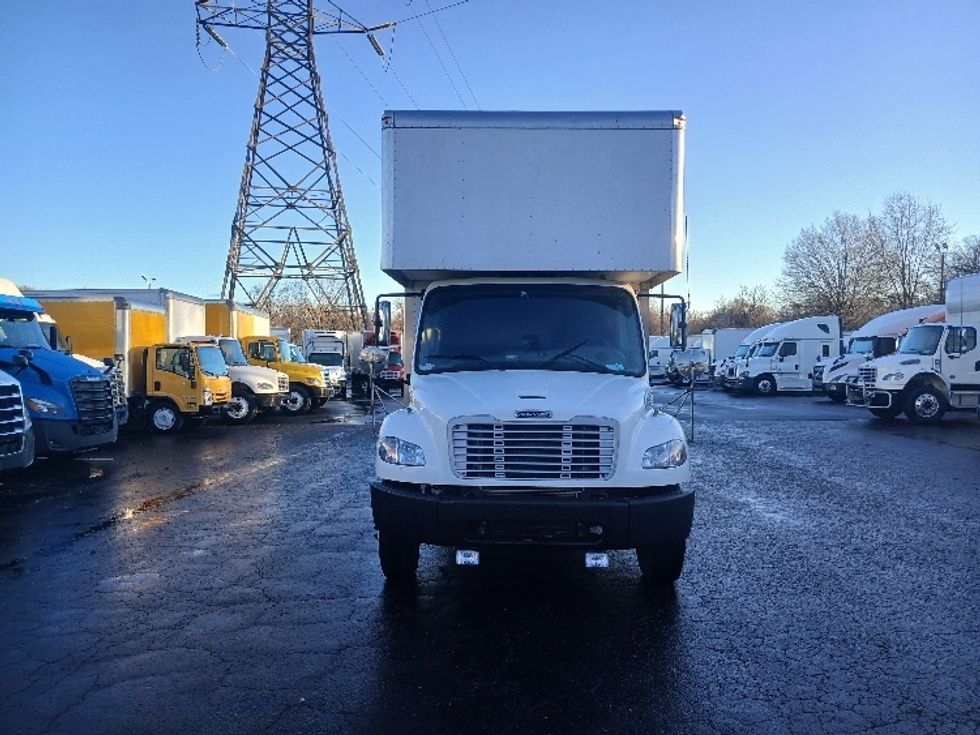 Medium Duty Box Truck-Light and Medium Duty Trucks-Freightliner-2023-M2-Greensboro-NC-45,684\n\t\tmiles-$ 95,000 - Image 2
