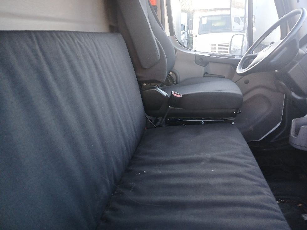 Medium Duty Box Truck-Light and Medium Duty Trucks-Freightliner-2023-M2-Greensboro-NC-45,684\n\t\tmiles-$ 95,000 - Image 21