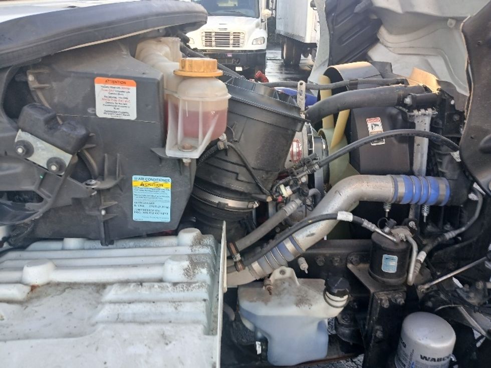 Medium Duty Box Truck-Light and Medium Duty Trucks-Freightliner-2023-M2-Greensboro-NC-45,684\n\t\tmiles-$ 95,000 - Image 22