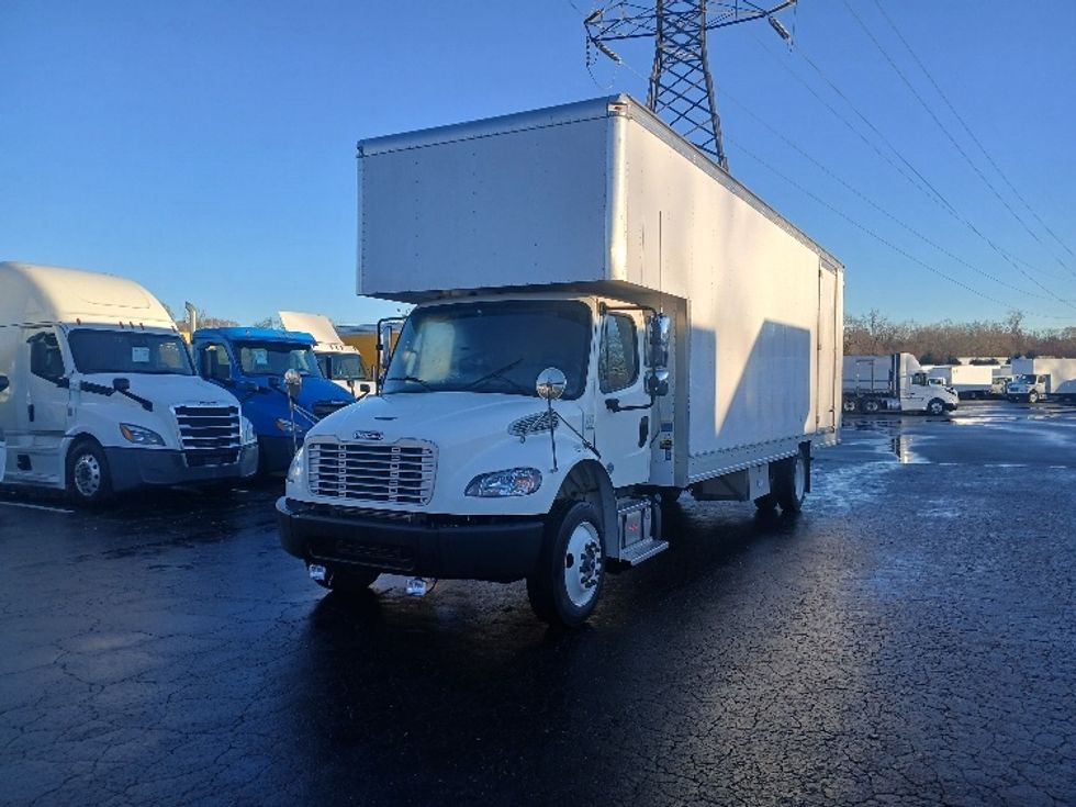 Medium Duty Box Truck-Light and Medium Duty Trucks-Freightliner-2023-M2-Greensboro-NC-45,684\n\t\tmiles-$ 95,000 - Image 3