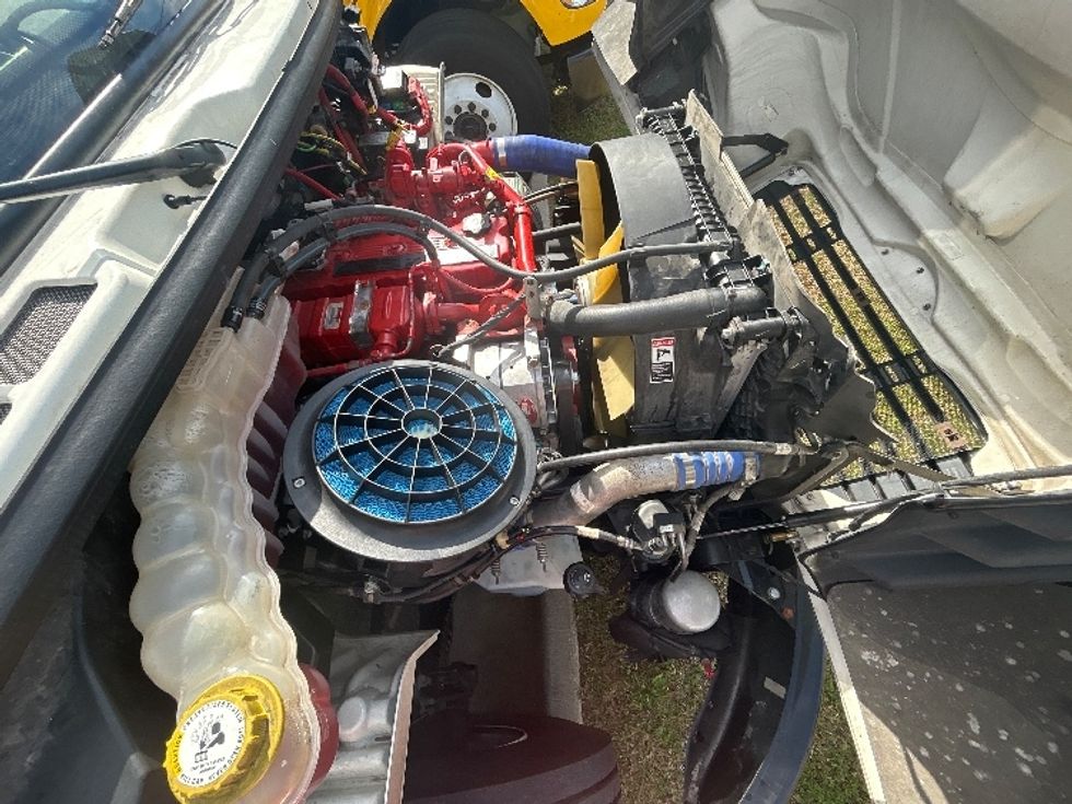 Medium Duty Box Truck-Light and Medium Duty Trucks-Freightliner-2023-M2-Hammond-LA-79,324\n\t\tmiles-$ 87,500 - Image 20