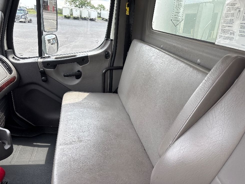 Medium Duty Box Truck-Light and Medium Duty Trucks-Freightliner-2023-M2-Harrisonburg-VA-237,112\n\t\tmiles-$ 50,750 - Image 19