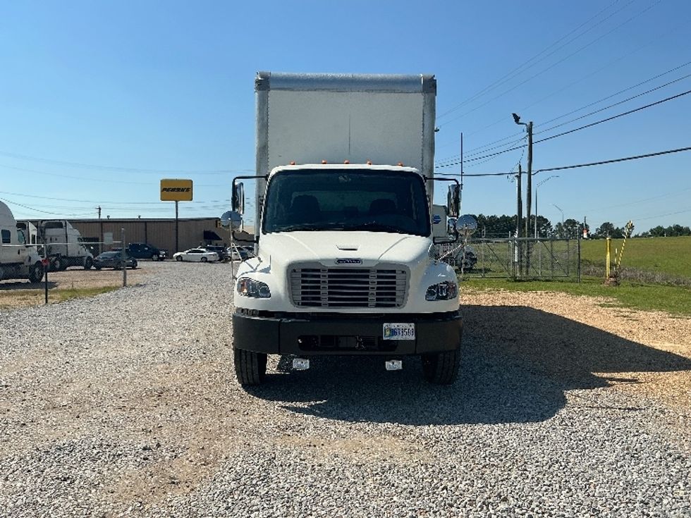 Medium Duty Box Truck-Light and Medium Duty Trucks-Freightliner-2023-M2-Hattiesburg-MS-77,410\n\t\tmiles-$ 80,000 - Image 2