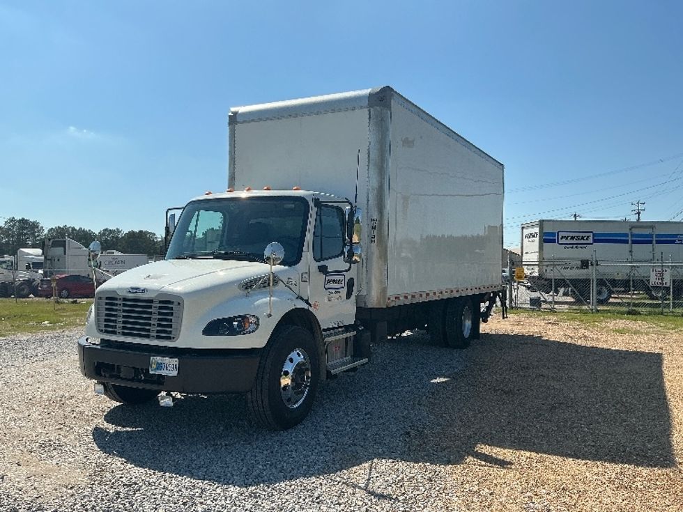 Medium Duty Box Truck-Light and Medium Duty Trucks-Freightliner-2023-M2-Hattiesburg-MS-77,410\n\t\tmiles-$ 80,000 - Image 3