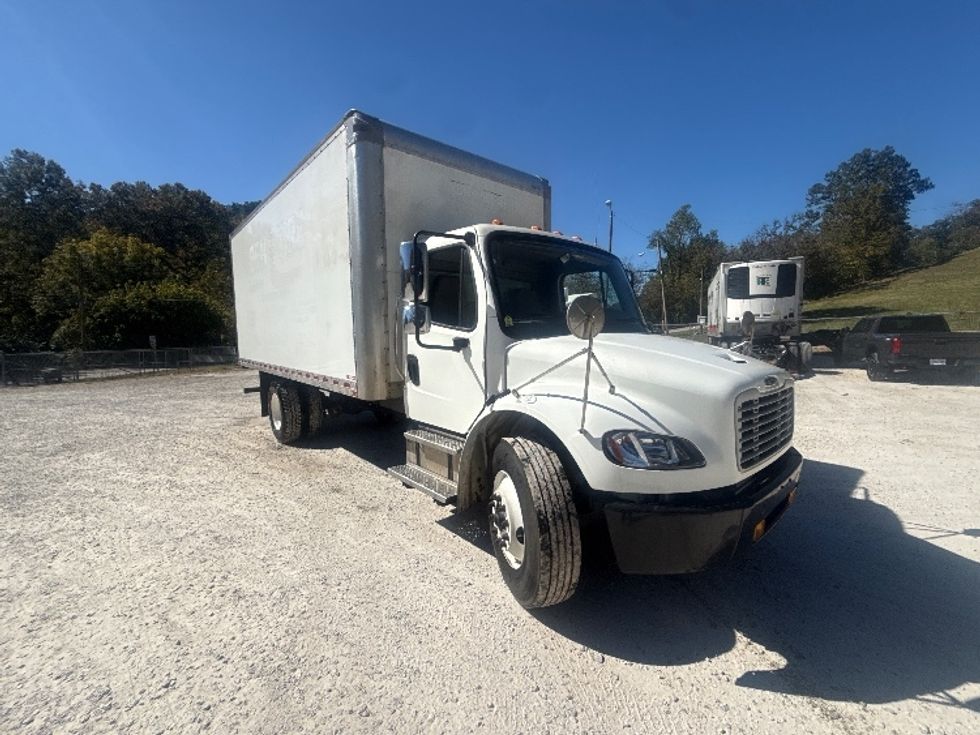 Medium Duty Box Truck-Light and Medium Duty Trucks-Freightliner-2023-M2-Huntington-WV-336,646\n\t\tmiles-$ 29,750 - Image 1