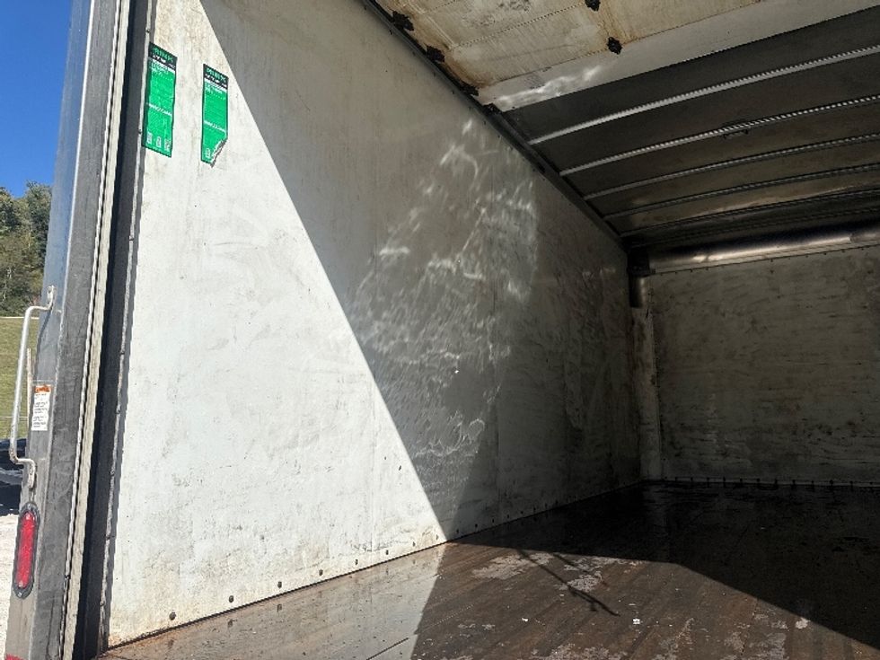 Medium Duty Box Truck-Light and Medium Duty Trucks-Freightliner-2023-M2-Huntington-WV-336,646\n\t\tmiles-$ 29,750 - Image 10
