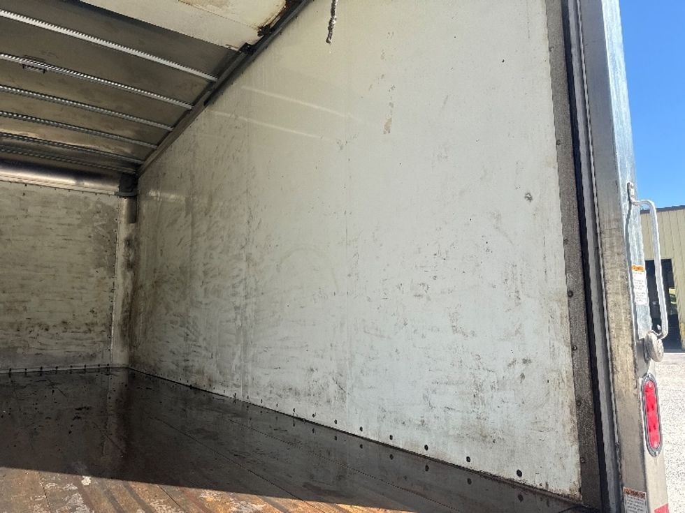 Medium Duty Box Truck-Light and Medium Duty Trucks-Freightliner-2023-M2-Huntington-WV-336,646\n\t\tmiles-$ 29,750 - Image 11