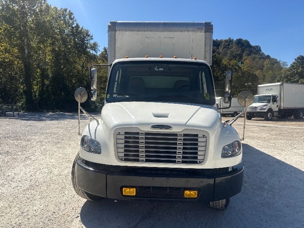 Medium Duty Box Truck-Light and Medium Duty Trucks-Freightliner-2023-M2-Huntington-WV-336,646\n\t\tmiles-$ 29,750 - Image 2