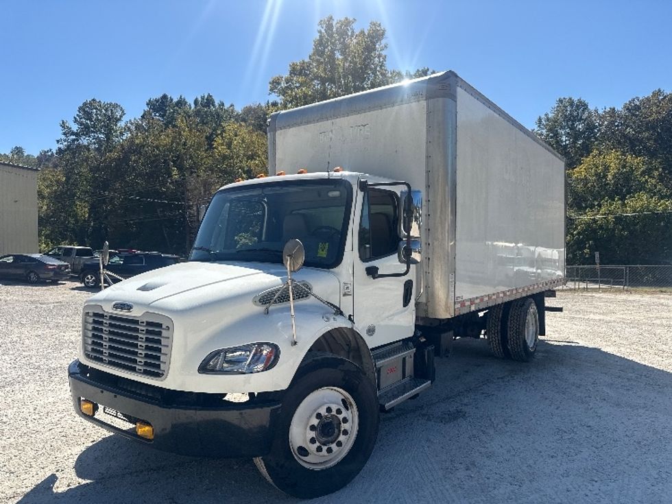 Medium Duty Box Truck-Light and Medium Duty Trucks-Freightliner-2023-M2-Huntington-WV-336,646\n\t\tmiles-$ 29,750 - Image 3