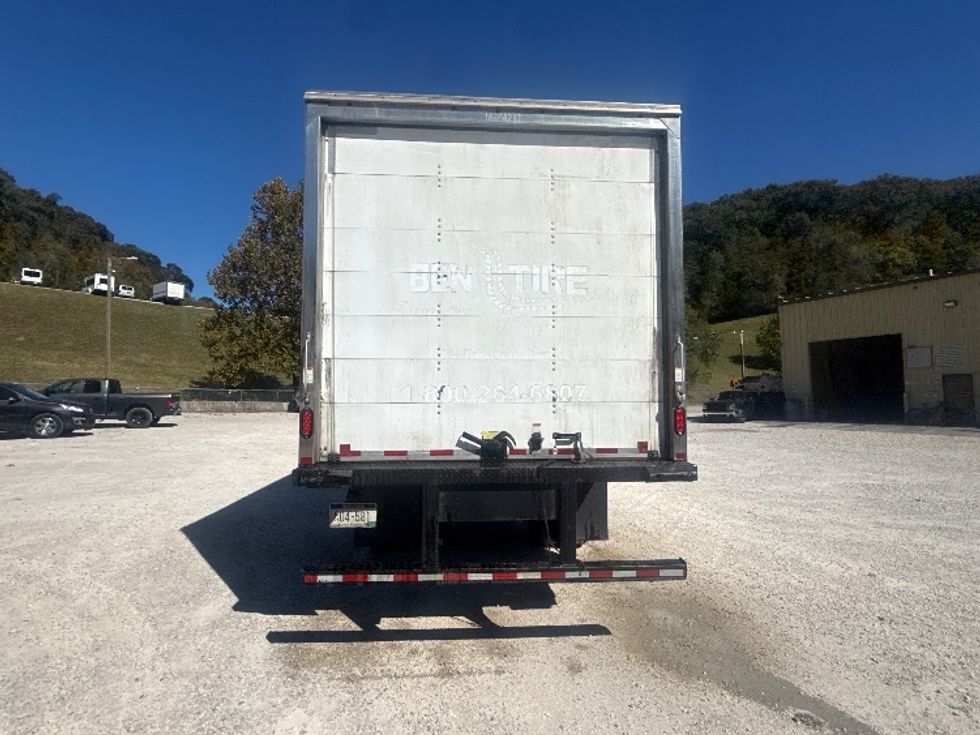 Medium Duty Box Truck-Light and Medium Duty Trucks-Freightliner-2023-M2-Huntington-WV-336,646\n\t\tmiles-$ 29,750 - Image 7