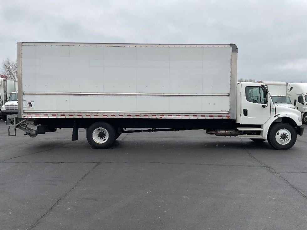 Medium Duty Box Truck-Light and Medium Duty Trucks-Freightliner-2023-M2-Indianapolis-IN-169,588\n\t\tmiles-$ 64,000 - Image 15