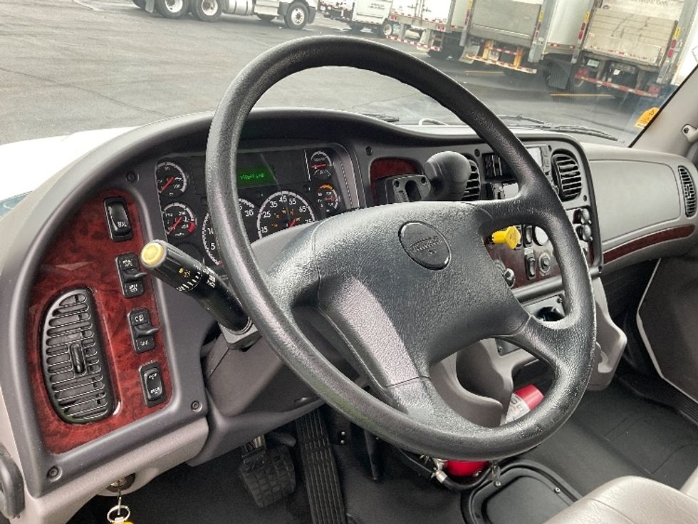 Medium Duty Box Truck-Light and Medium Duty Trucks-Freightliner-2023-M2-Indianapolis-IN-169,588\n\t\tmiles-$ 64,000 - Image 17