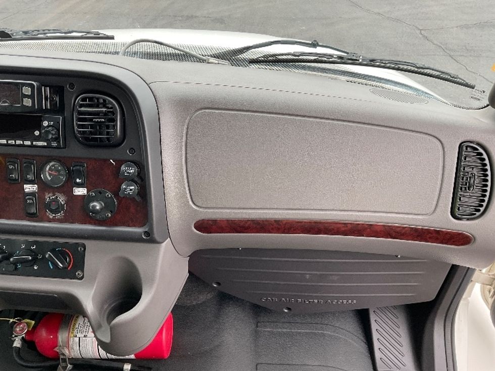 Medium Duty Box Truck-Light and Medium Duty Trucks-Freightliner-2023-M2-Indianapolis-IN-169,588\n\t\tmiles-$ 64,000 - Image 21