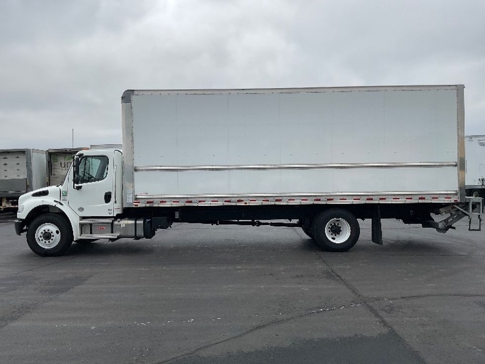 Medium Duty Box Truck-Light and Medium Duty Trucks-Freightliner-2023-M2-Indianapolis-IN-169,588\n\t\tmiles-$ 64,000 - Image 4