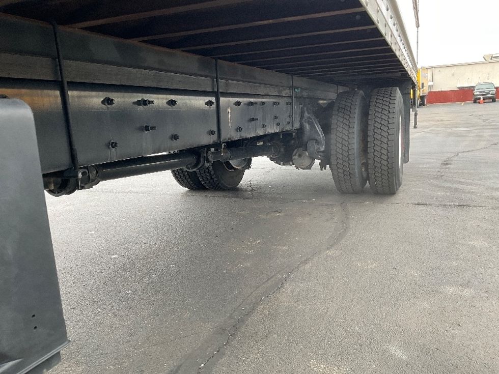 Medium Duty Box Truck-Light and Medium Duty Trucks-Freightliner-2023-M2-Indianapolis-IN-169,588\n\t\tmiles-$ 64,000 - Image 5