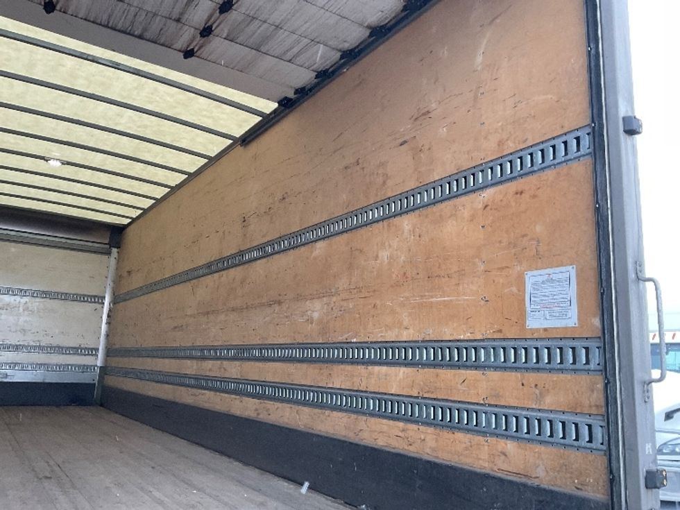 Medium Duty Box Truck-Light and Medium Duty Trucks-Freightliner-2023-M2-Indianapolis-IN-238,663\n\t\tmiles-$ 48,250 - Image 12