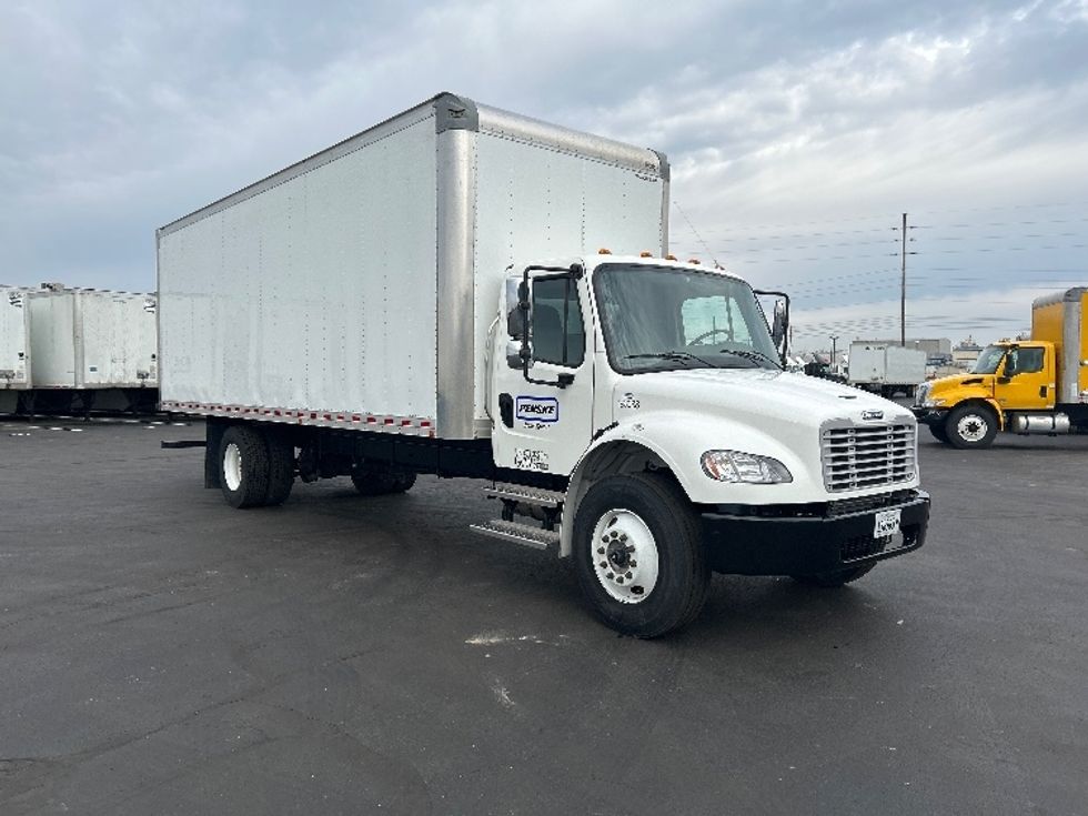 Medium Duty Box Truck-Light and Medium Duty Trucks-Freightliner-2023-M2-Indianapolis-IN-27,984\n\t\tmiles-$ 85,750 - Image 1