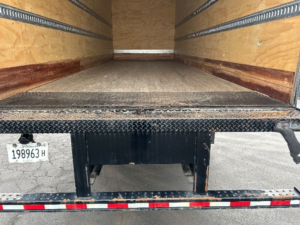 Medium Duty Box Truck-Light and Medium Duty Trucks-Freightliner-2023-M2-Indianapolis-IN-27,984\n\t\tmiles-$ 85,750 - Image 10