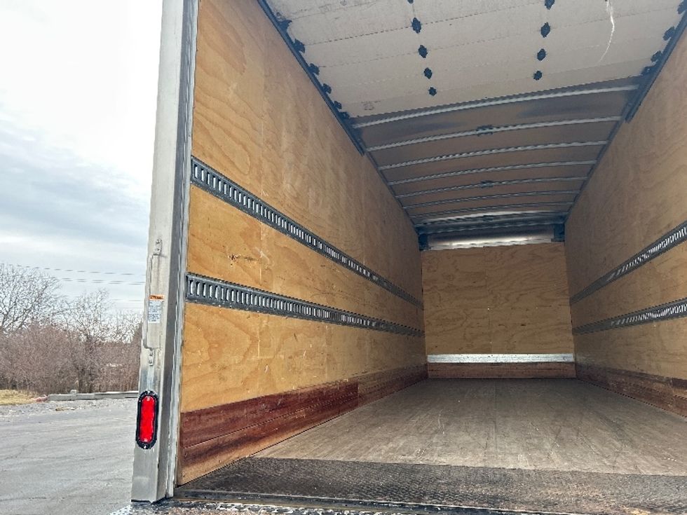 Medium Duty Box Truck-Light and Medium Duty Trucks-Freightliner-2023-M2-Indianapolis-IN-27,984\n\t\tmiles-$ 85,750 - Image 11