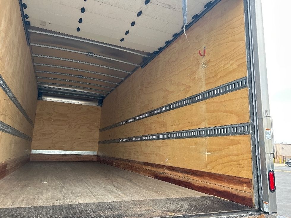 Medium Duty Box Truck-Light and Medium Duty Trucks-Freightliner-2023-M2-Indianapolis-IN-27,984\n\t\tmiles-$ 85,750 - Image 12
