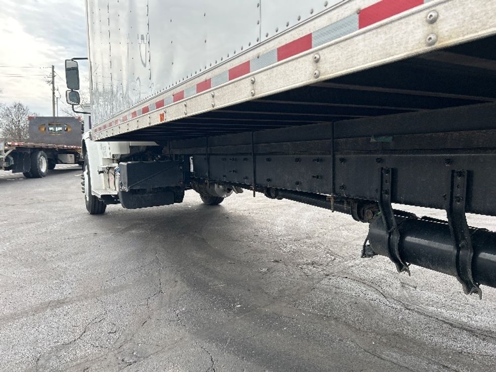 Medium Duty Box Truck-Light and Medium Duty Trucks-Freightliner-2023-M2-Indianapolis-IN-27,984\n\t\tmiles-$ 85,750 - Image 5