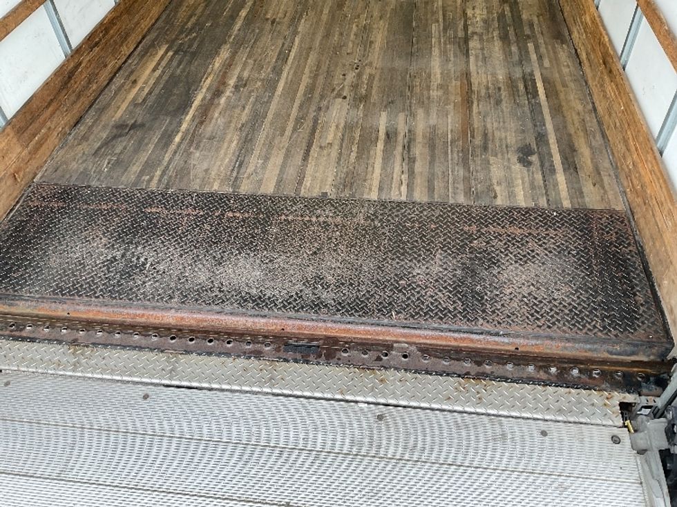 Medium Duty Box Truck-Light and Medium Duty Trucks-Freightliner-2023-M2-Indianapolis-IN-93,893\n\t\tmiles-$ 85,000 - Image 10