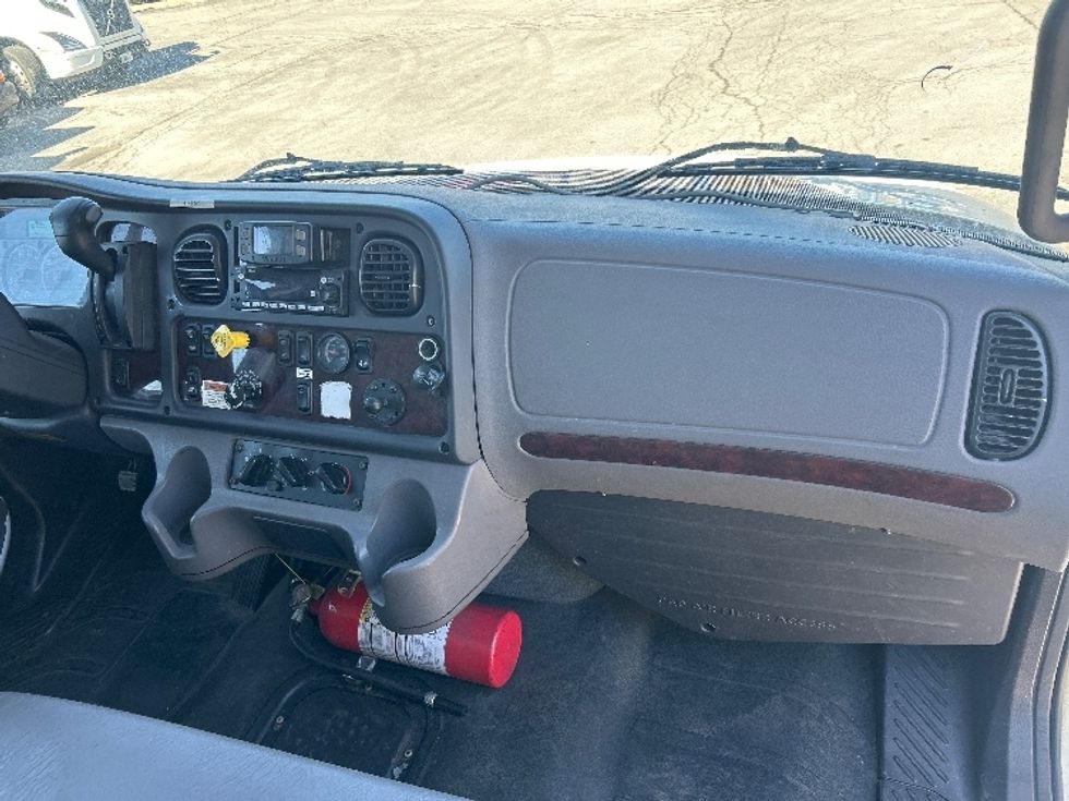 Medium Duty Box Truck-Light and Medium Duty Trucks-Freightliner-2023-M2-Kansas City-MO-220,409\n\t\tmiles-$ 58,500 - Image 21