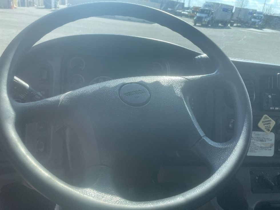 Medium Duty Box Truck-Light and Medium Duty Trucks-Freightliner-2023-M2-Kentwood-MI-254,141\n\t\tmiles-$ 41,500 - Image 18